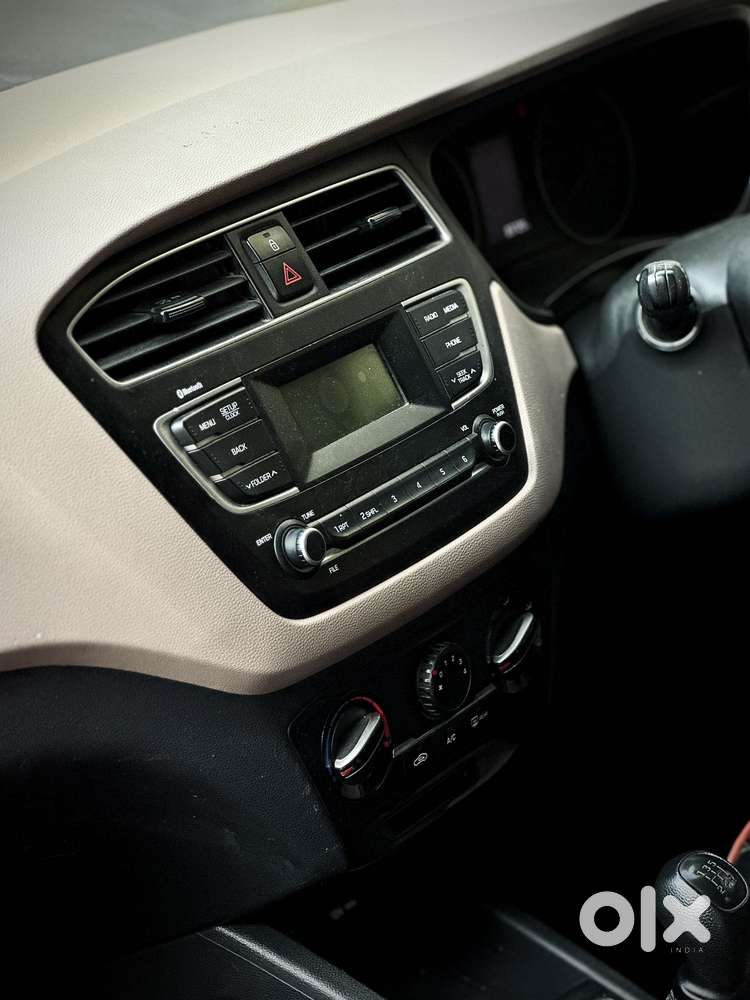 Hyundai I20 Sportz 1.2 Ivt Dual Tone, 2018, Petrol