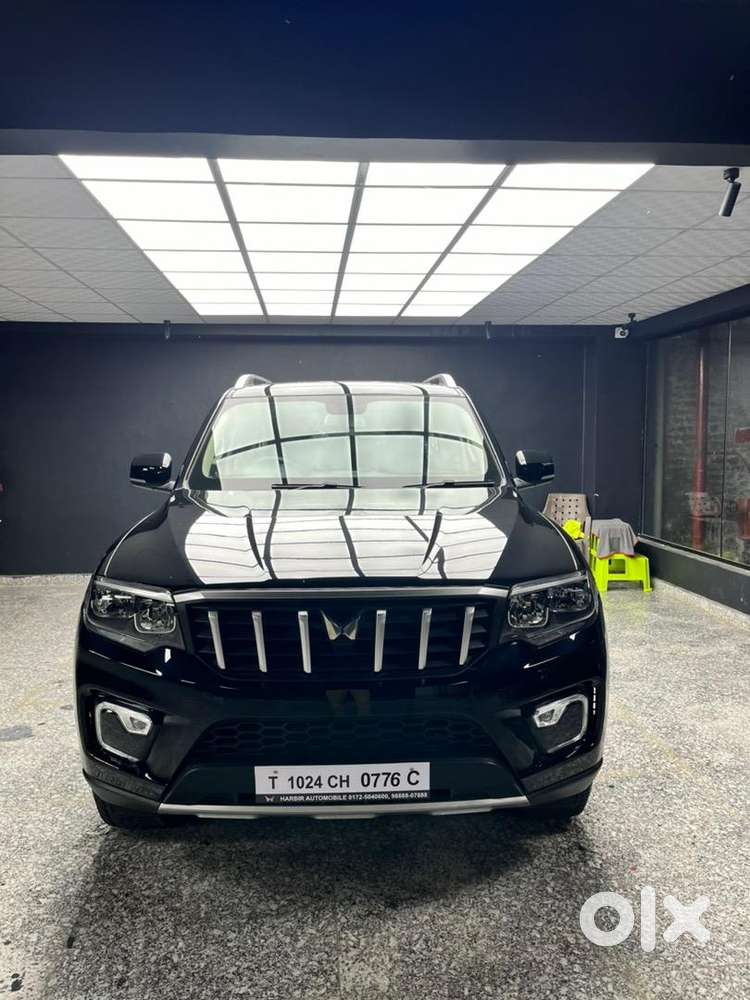 Mahindra Scorpio-n 2025 Showroom Condition.