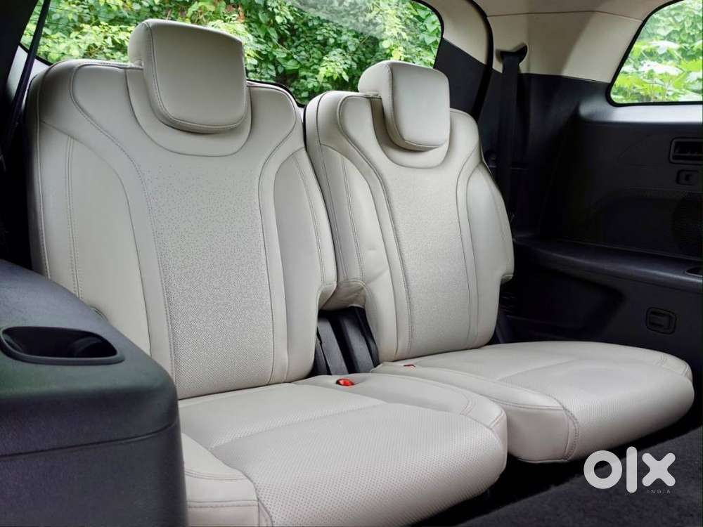 Mahindra Xuv700 2.0 Ax 7 Petrol At Luxury Pack Str, 2023, Petrol