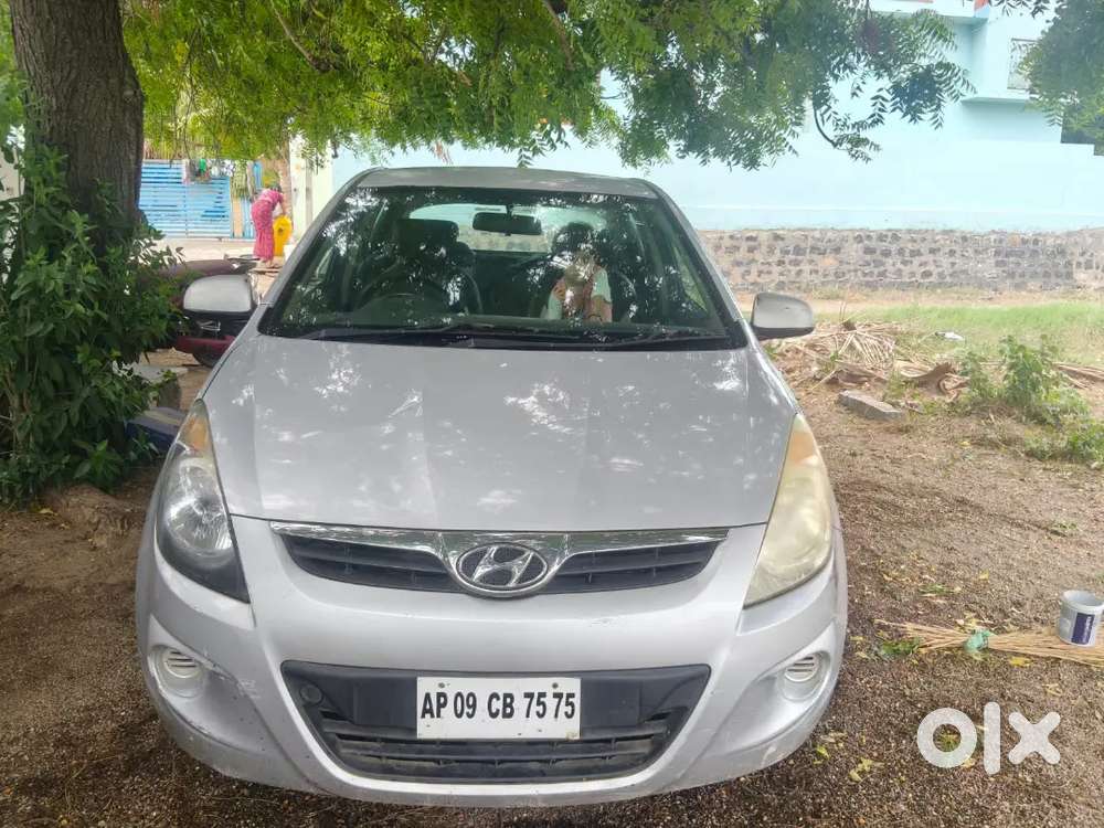 Hyundai I20 2012 Model Car