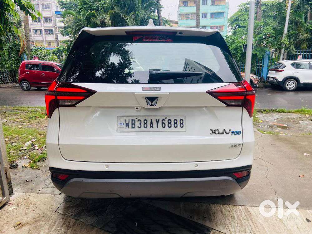 Mahindra Xuv700 2.0 Ax 7 Petrol Mt Str, 2022, Petrol