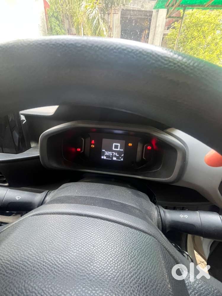 Citroen Basalt Petrol 2025