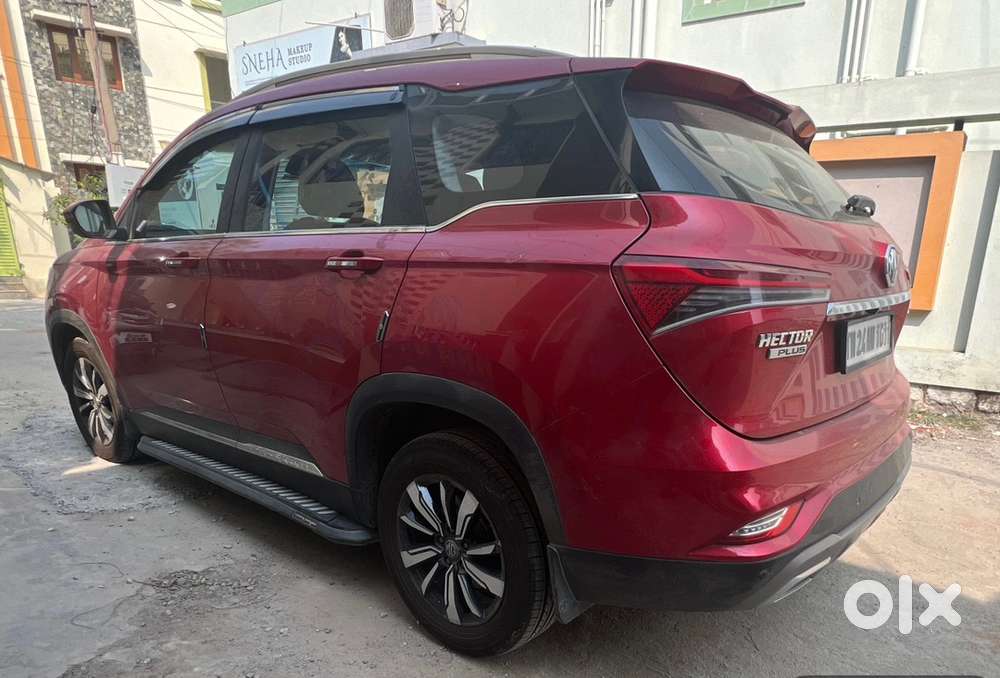 Mg Hector Plus