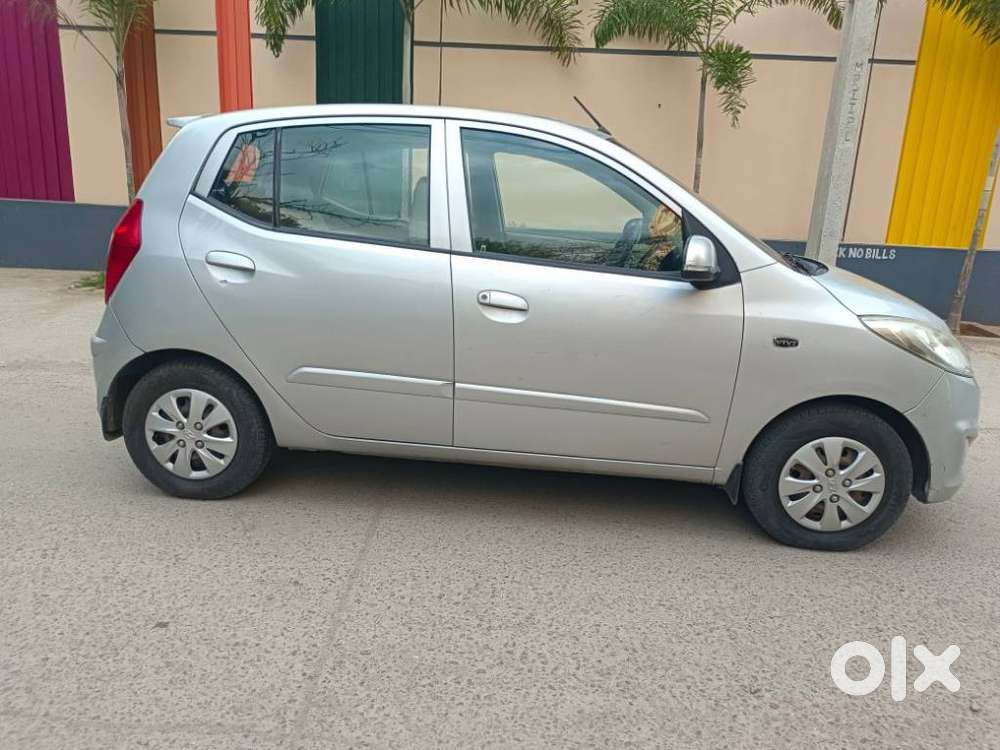 Hyundai I10 Asta 1.2 At With Sunroof, 2011, Petrol