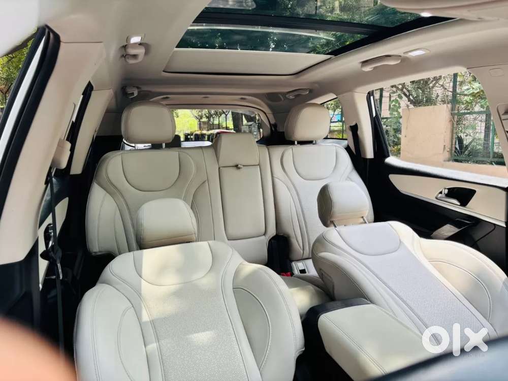 Mahindra Xuv700 2.0 Ax 7 Petrol At Luxury Pack Str, 2022, Petrol