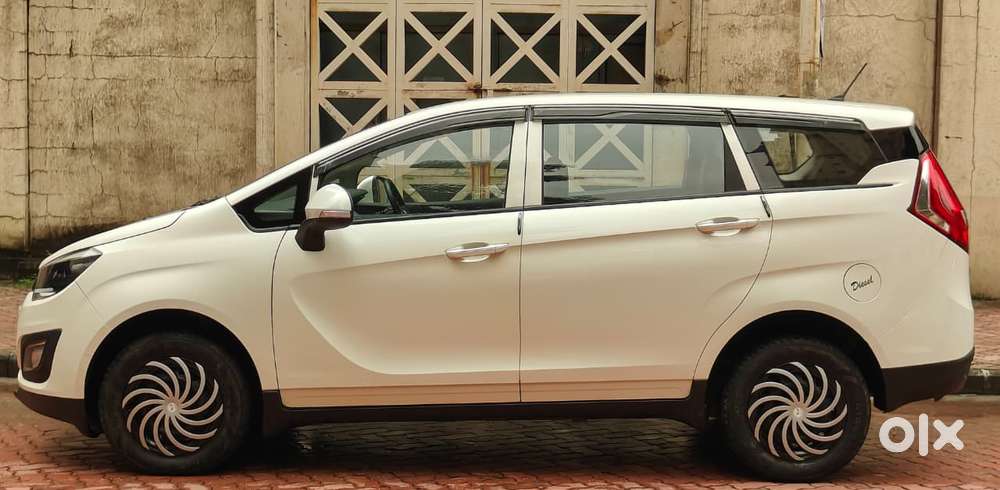Mahindra Marazzo M4, 2019, Diesel