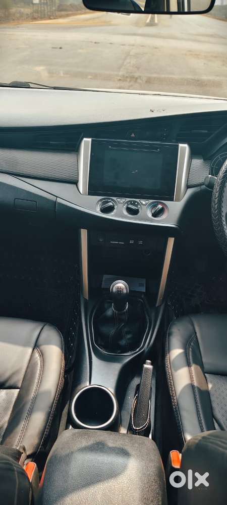 Toyota Innova Crysta 2.4 G Mt, 2019, Electric