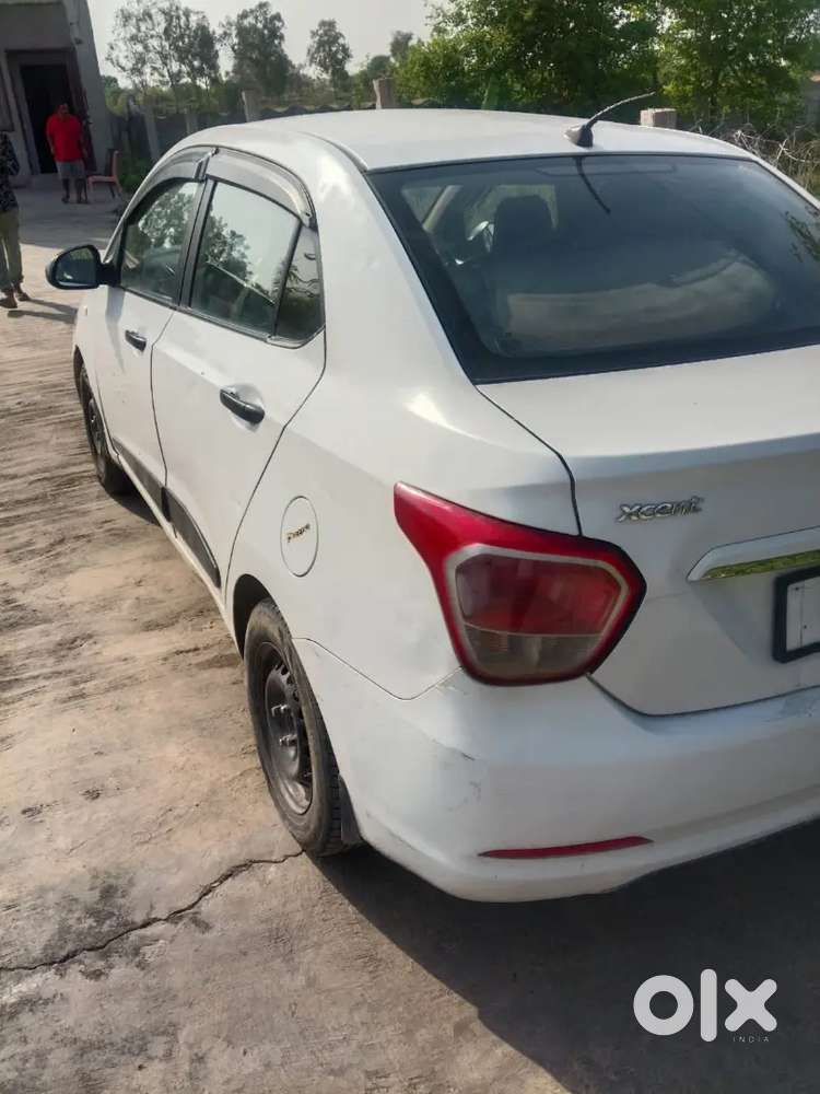 Hyundai Xcent 2017 Abs