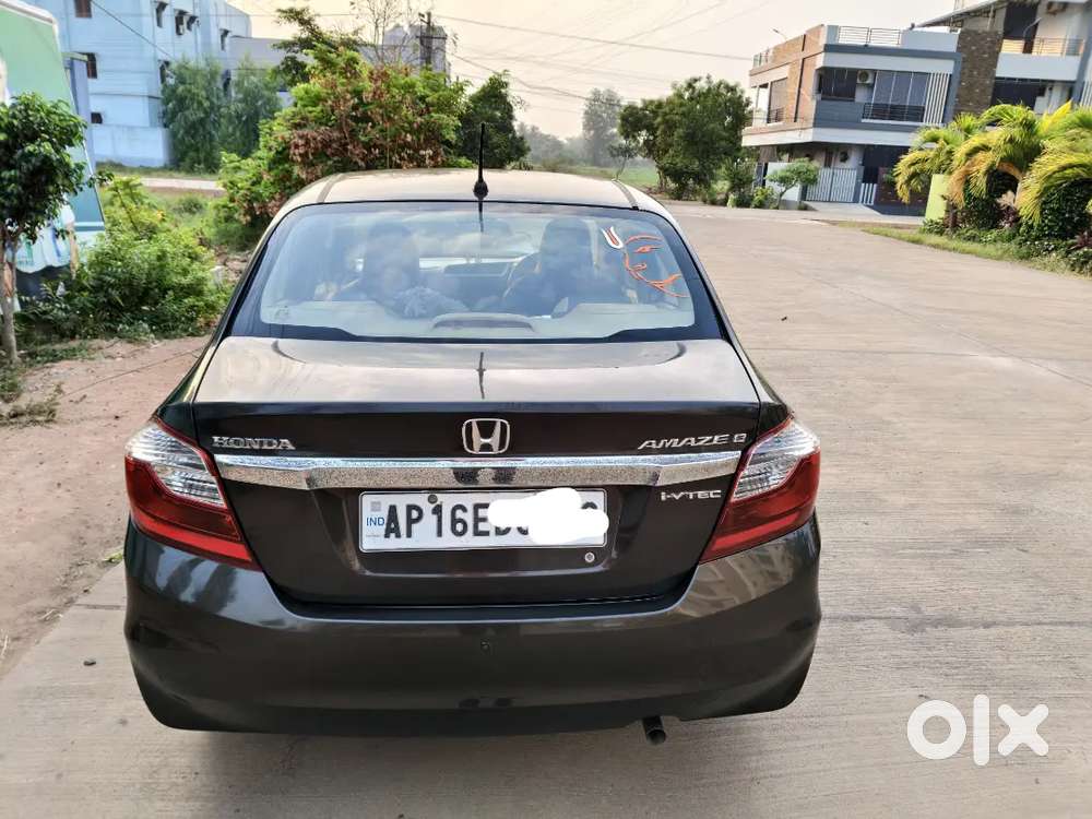 Honda Amaze 2016 Petrol Well Maintained