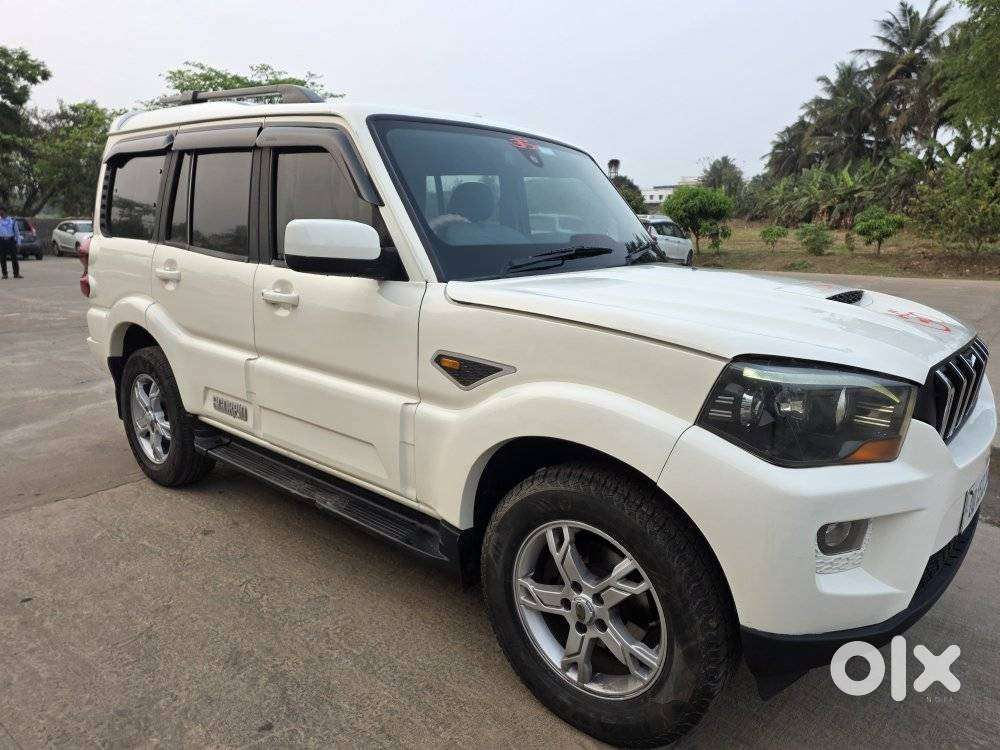 Mahindra Scorpio S10, 2016, Diesel