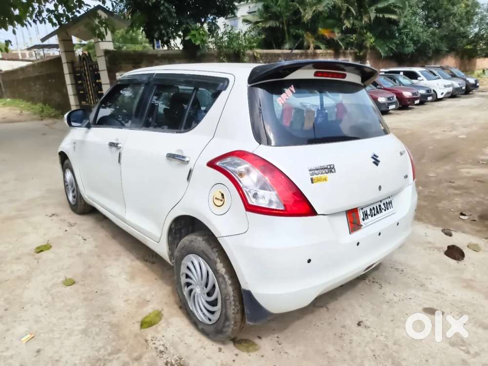 Maruti Suzuki Swift Vxi, 2017, Petrol