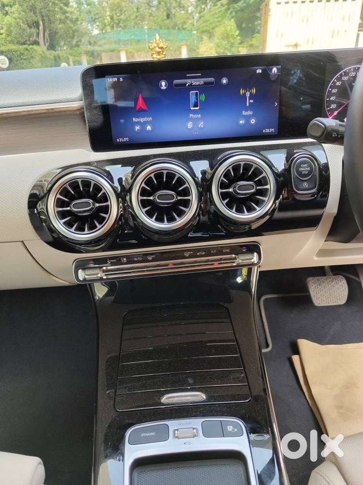 Mercedes-benz A-class Limousine 200, 2024, Petrol