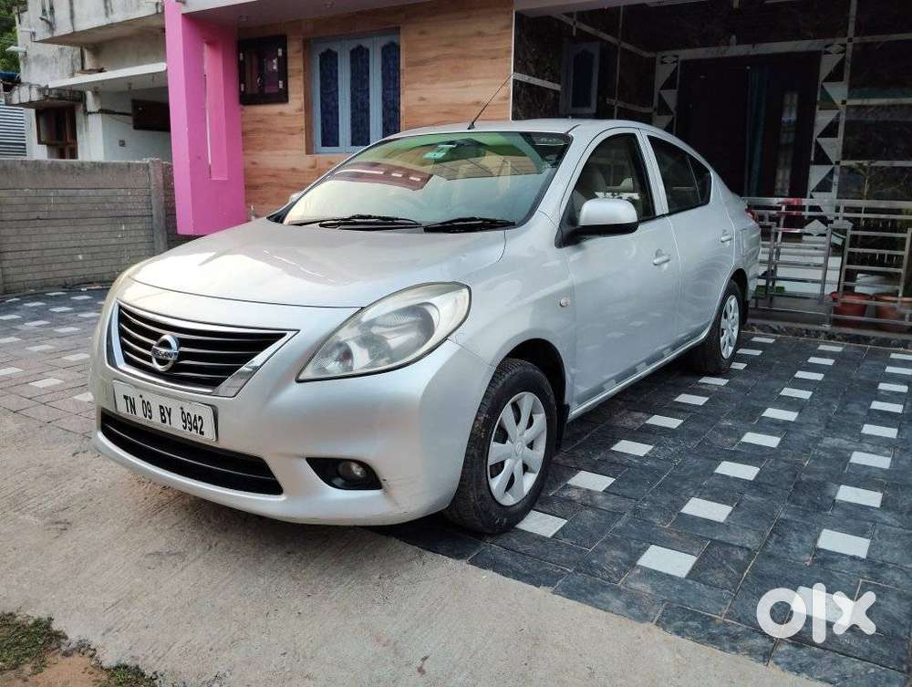 Nissan Sunny, 2015, Petrol