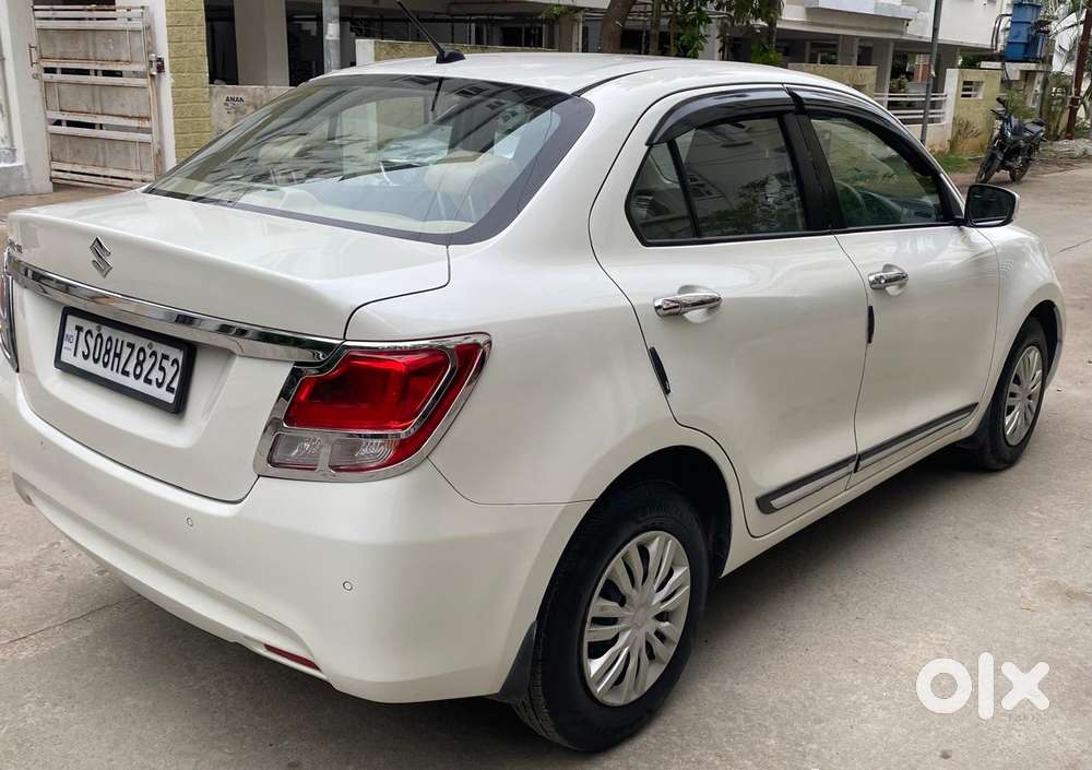 Maruti Suzuki Dzire 1.2 Vxi, 2022, Petrol