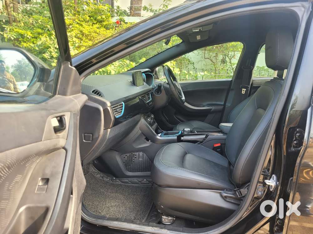 Tata Nexon Ev Xz Plus Dark Edition, 2022, Electric