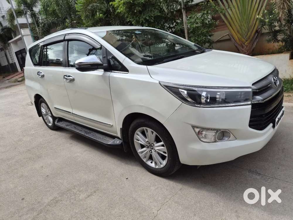Toyota Innova Crysta 2.8 Zx At 7 Seater, 2018, Diesel