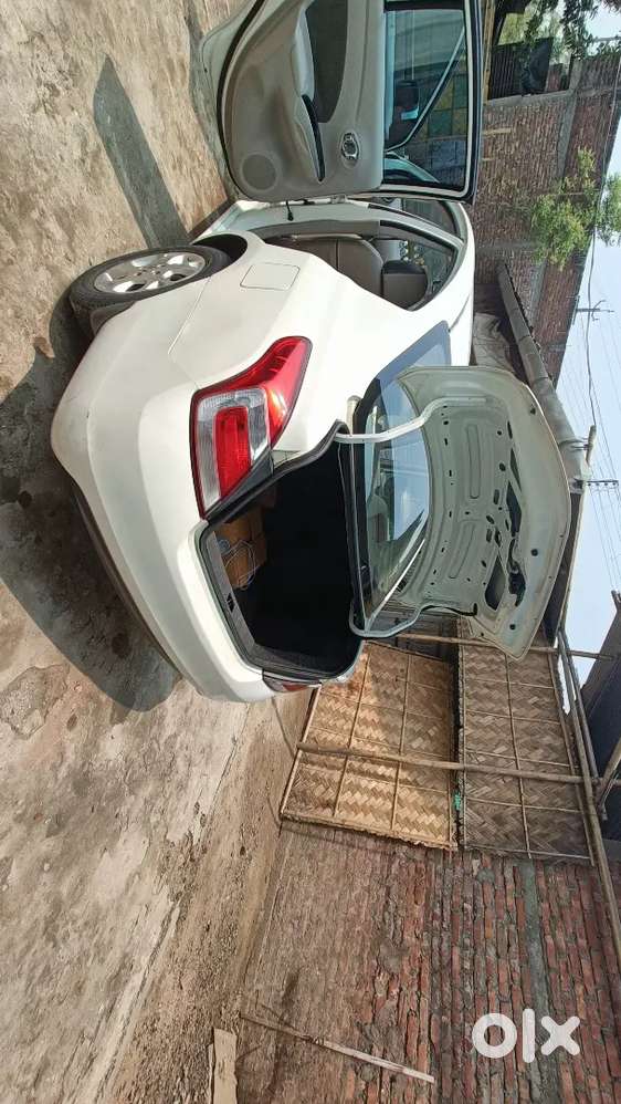 Renault Scala 2016 Petrol 90000 Km Driven