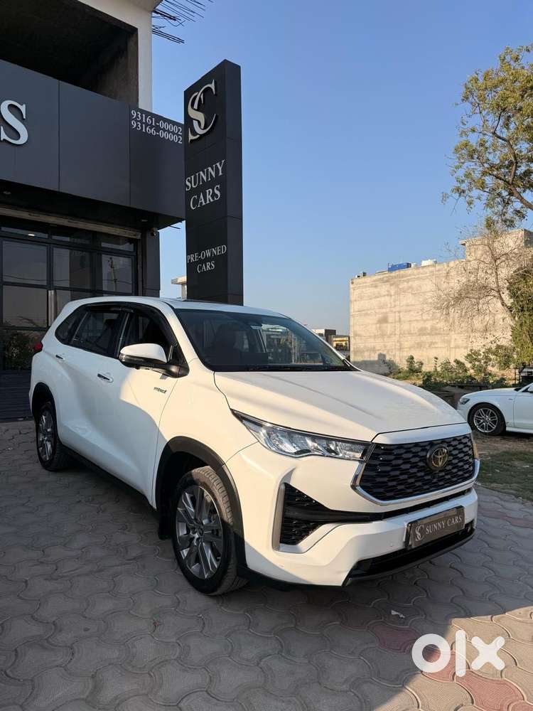 Toyota Innova Hycross 2.0 Zx (o) Hybrid 7 Str, 2025, Cng & Hybrids