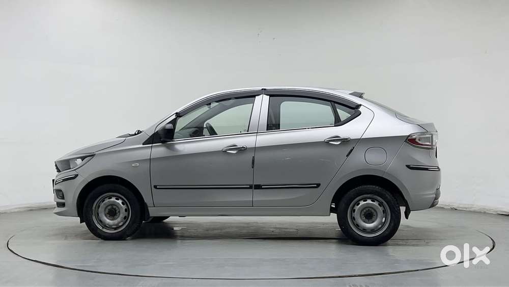 Tata Tigor Xe, 2022, Petrol