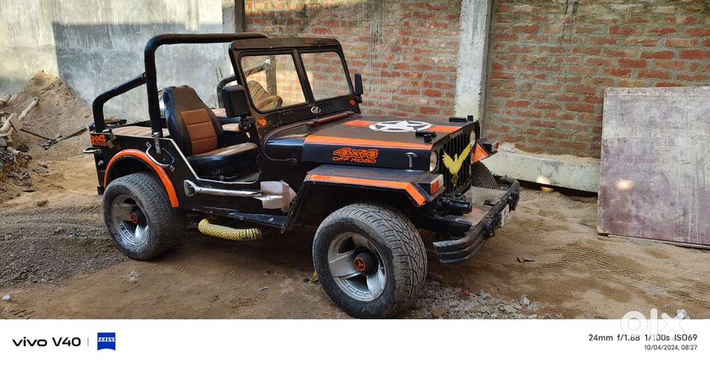 Mahindra Jeep Classic 1989