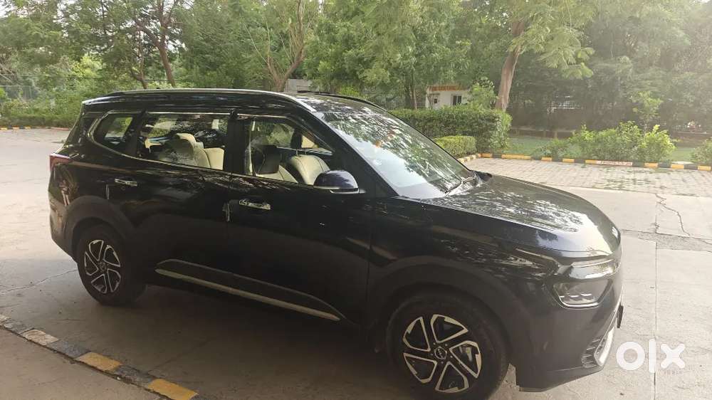 Kia Carens 2022 Petrol 20400 Km Driven