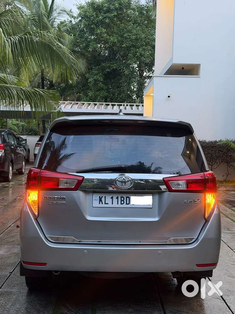 Toyota Innova Crysta 2.8z Automatic, 2016, Diesel
