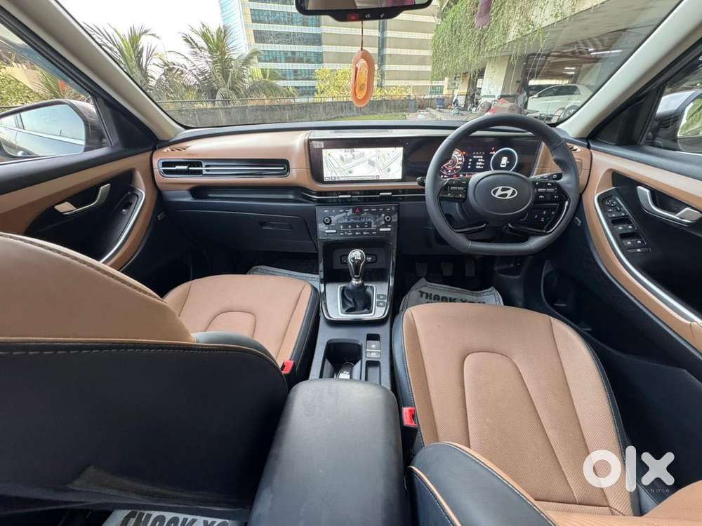 Hyundai Alcazar Platinum, 2025, Petrol