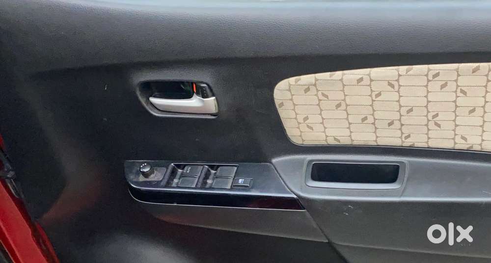 Maruti Suzuki Wagon R Vxi Amt, 2017, Petrol