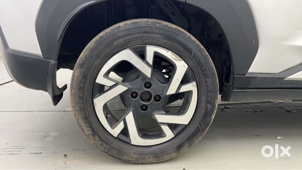 Nissan Magnite Xv Turbo, 2021, Petrol