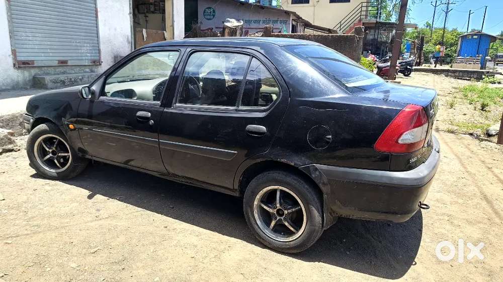 Ford Ikon Rocam 2005