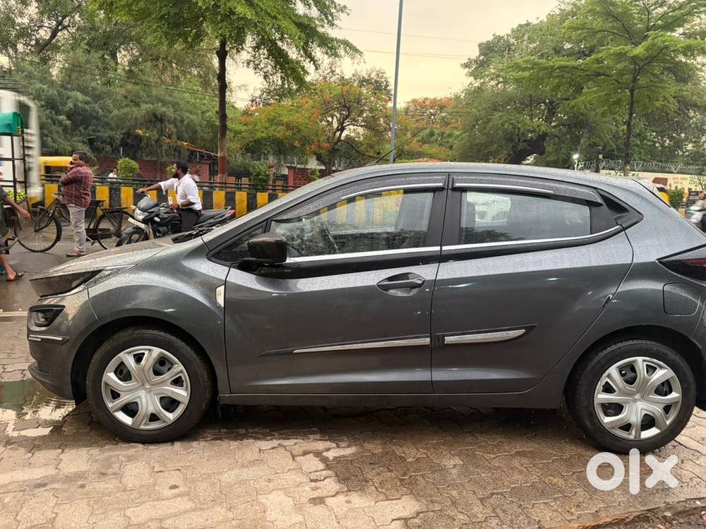 Tata Altroz 1.2 2024
