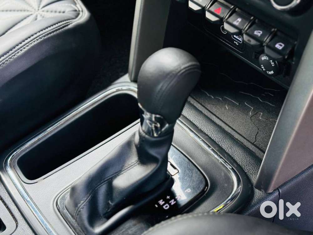 Mahindra Thar Lx D 4wd At, 2023, Petrol