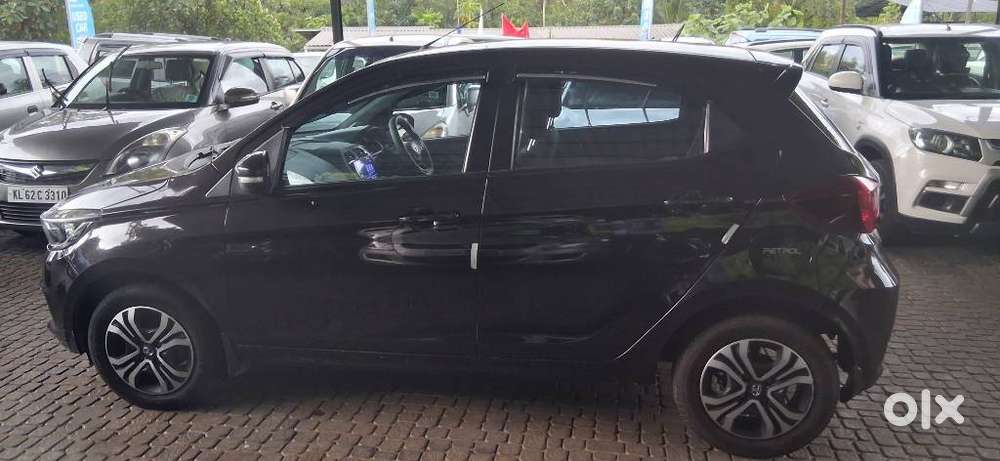 Tata Tiago 1.05 Revotorq Xt, 2022, Petrol