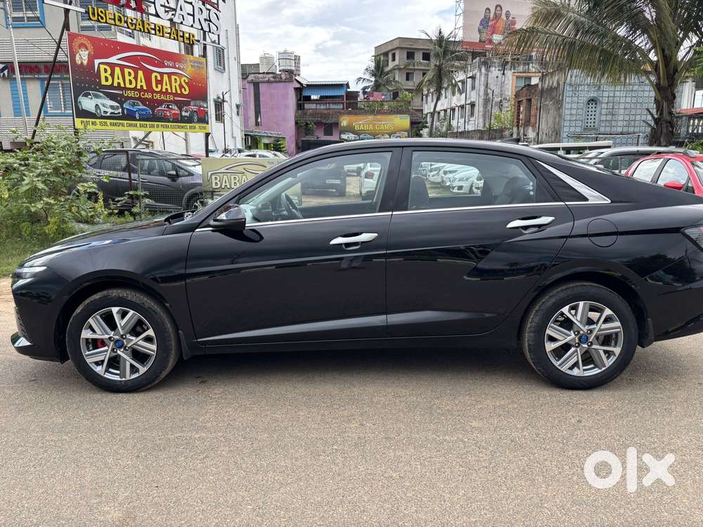 Hyundai Verna 1.6 Sx (o) Vtvt, 2024, Petrol