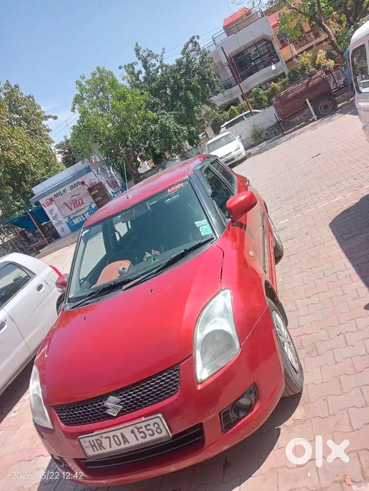 Good Condition Car Army Person Driving Tayer Ok  Hai Hr70 Number Hai