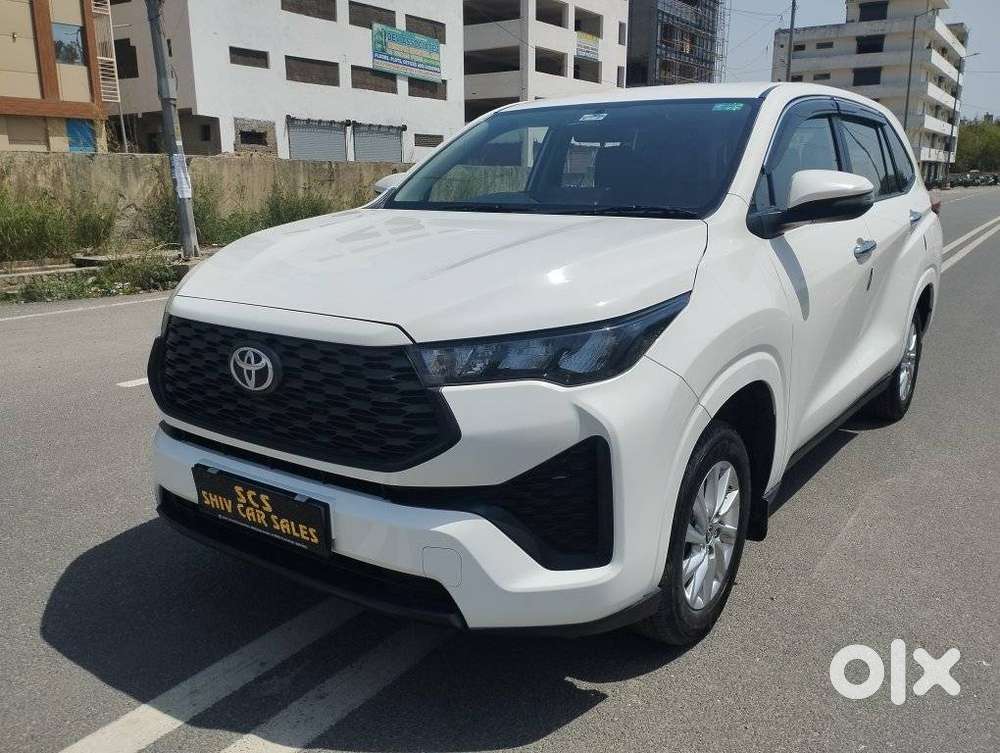 Toyota Innova Hycross 2.0 Gx 8 Str, 2024, Petrol
