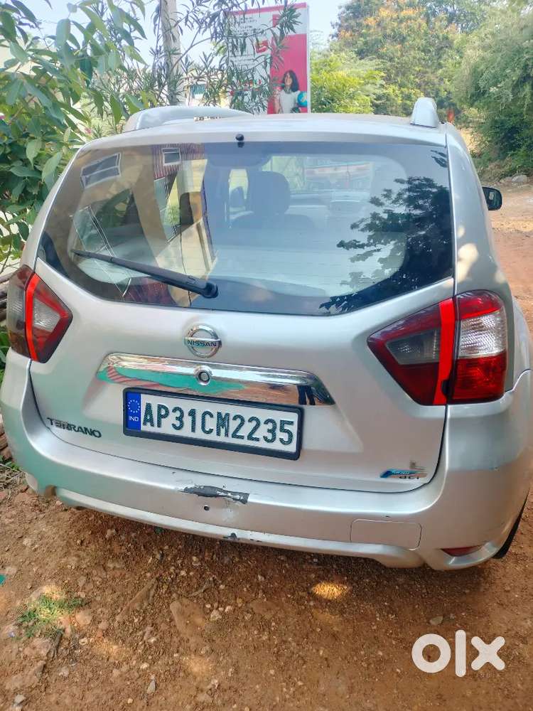 Nissan Terrano 2014 Diesel 100000 Km Driven