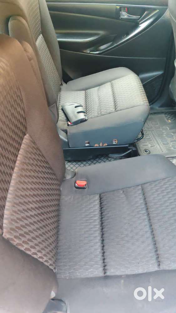 Toyota Innova Crysta 2.4 G Mt 7 Str, 2018, Diesel