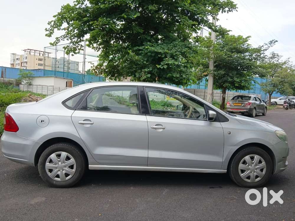 Skoda Rapid Elegance Mpi, 2013, Petrol