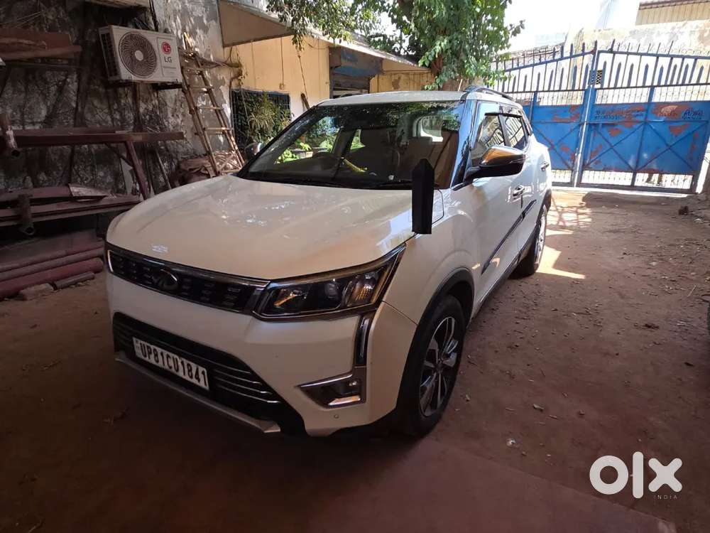 Mahindra/xuv300/w8