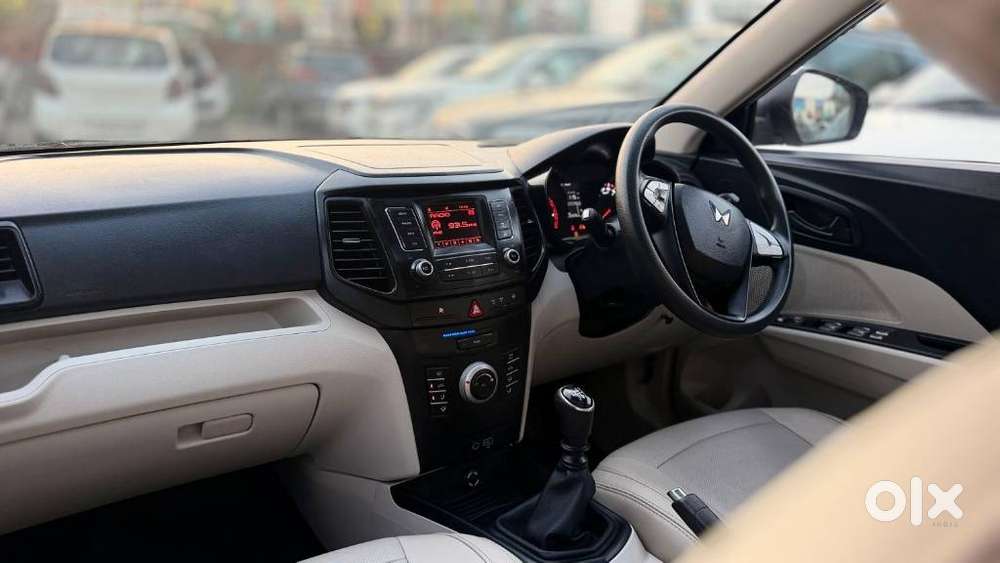 Mahindra Xuv300 W6, 2024, Petrol