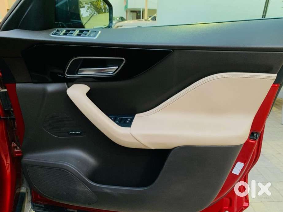 Jaguar F-pace Prestige 2.0 Petrol, 2019, Petrol