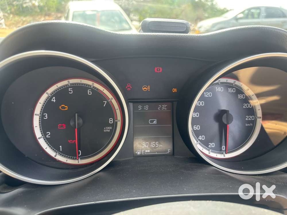 Maruti Suzuki Swift Zxi, 2021, Petrol