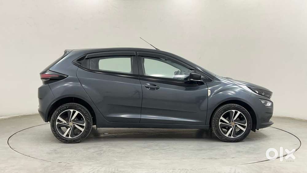 Tata Altroz Xz, 2020, Petrol