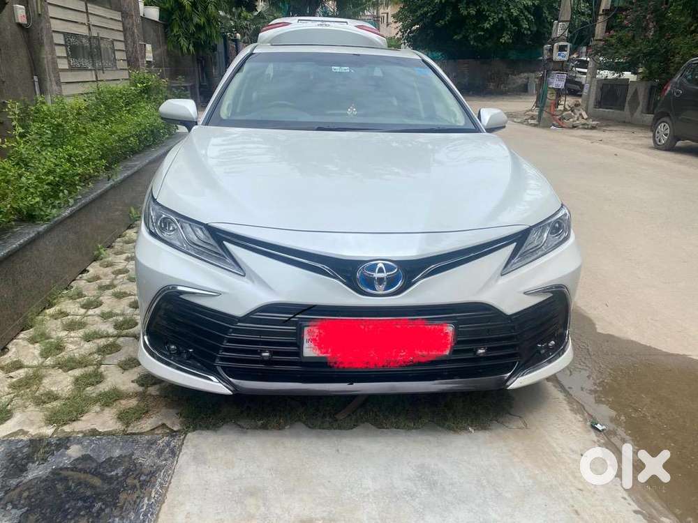 Toyota Camry 2024 Petrol 40000 Km Driven