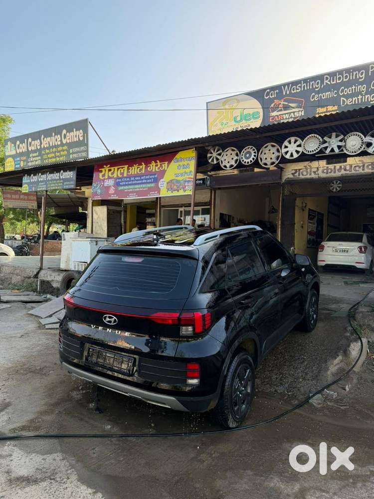 Hyundai Venue S Petrol 2025