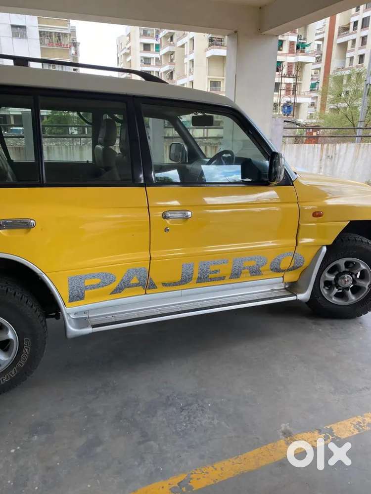 Mitsubishi Pajero 2011 Diesel 122000 Km Driven