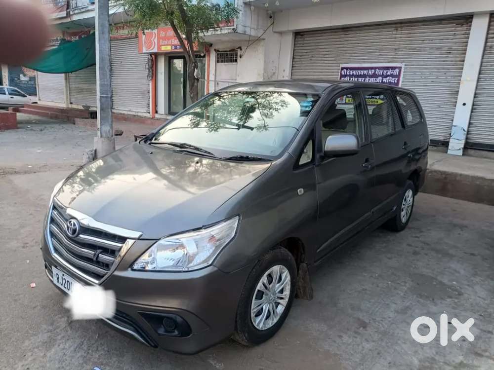 Toyota Innova 2014 Diesel Well Maintained