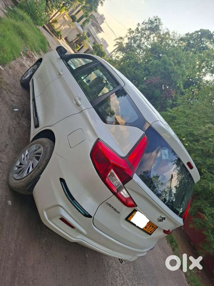 Maruti Suzuki Ertiga Vxi Cng, 2022, Cng & Hybrids