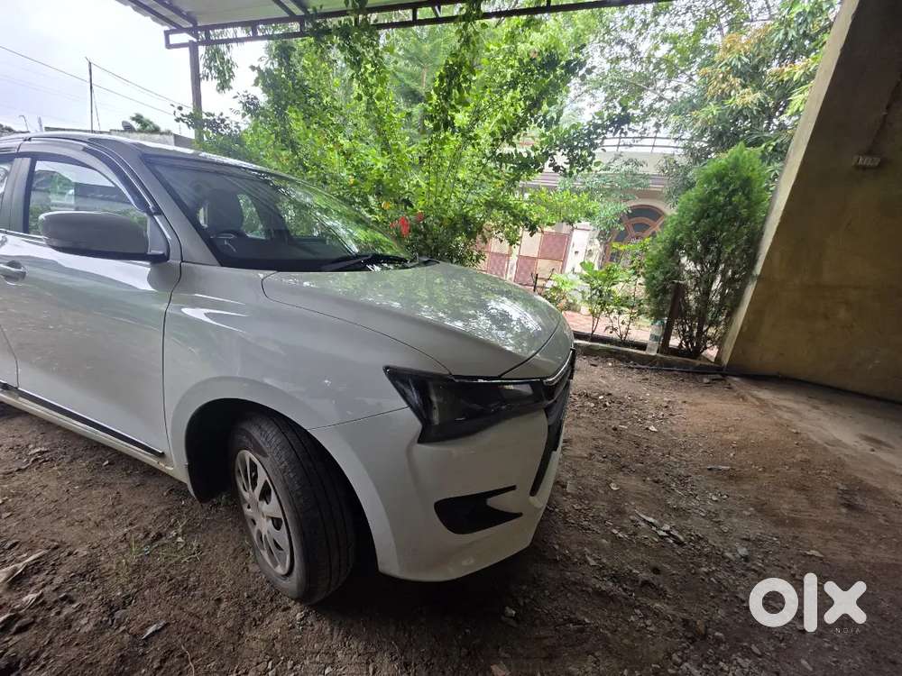 Maruti Suzuki Dzire Vxi Cng 2025